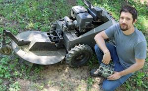 FOTO: AA / Nikola Lukičić osmislio poljoprivrednog robota